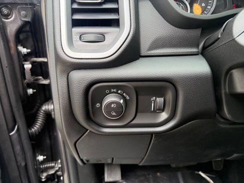 New 2026 RAM 3500 Big Horn AWD/4WD image 10