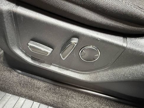 Used 2017 Ford F150 XLT w/ Equipment Group 302A Luxury image 95