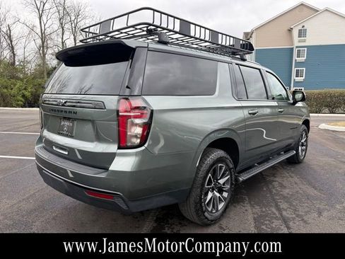 Used 2024 Chevrolet Suburban Z71 w/ Luxury Package image 5