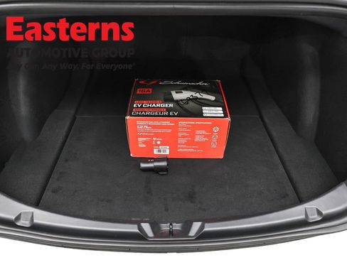 Used 2023 Tesla Model 3 Standard Range image 9