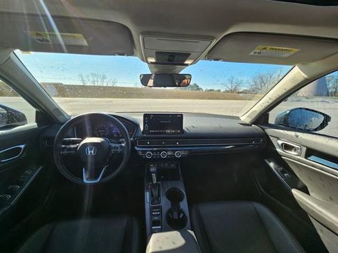 Used 2024 Honda Civic Touring image 12