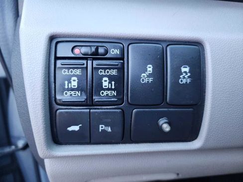 Used 2011 Honda Odyssey Touring image 29