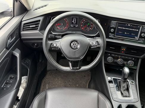 Used 2021 Volkswagen Jetta SE w/ SE Cold Weather Package FWD image 9