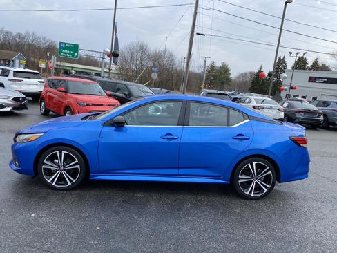 Used 2022 Nissan Sentra SR image 2