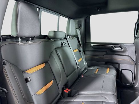 New 2026 GMC Sierra 3500 AT4 w/ AT4 Premium Plus Package AWD/4WD image 28