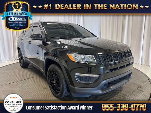 Used 2018 Jeep Compass Sport w/ Cold Weather Group FWD image 1