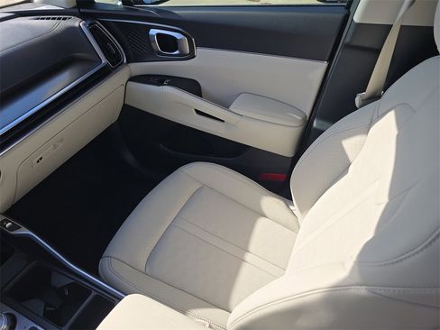 New 2026 Kia Sorento EX image 16