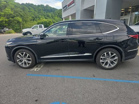 Used 2023 Acura MDX SH-AWD w/ Technology Package image 16