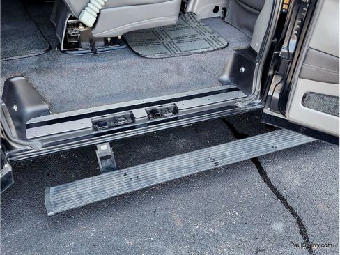 Used 2019 Chevrolet Express 2500 w/ Enhanced Convenience Package RWD image 15