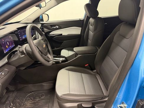 New 2026 Chevrolet Trax LT image 19