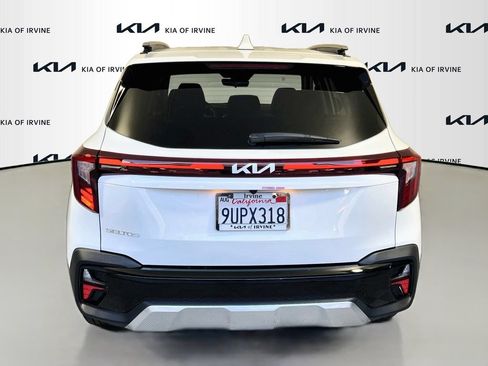 Used 2025 Kia Seltos S FWD image 8