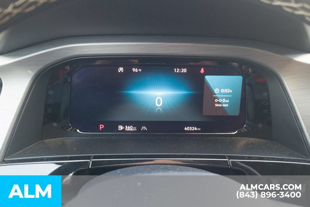 Used 2025 Volkswagen Atlas Cross Sport SE FWD image 12