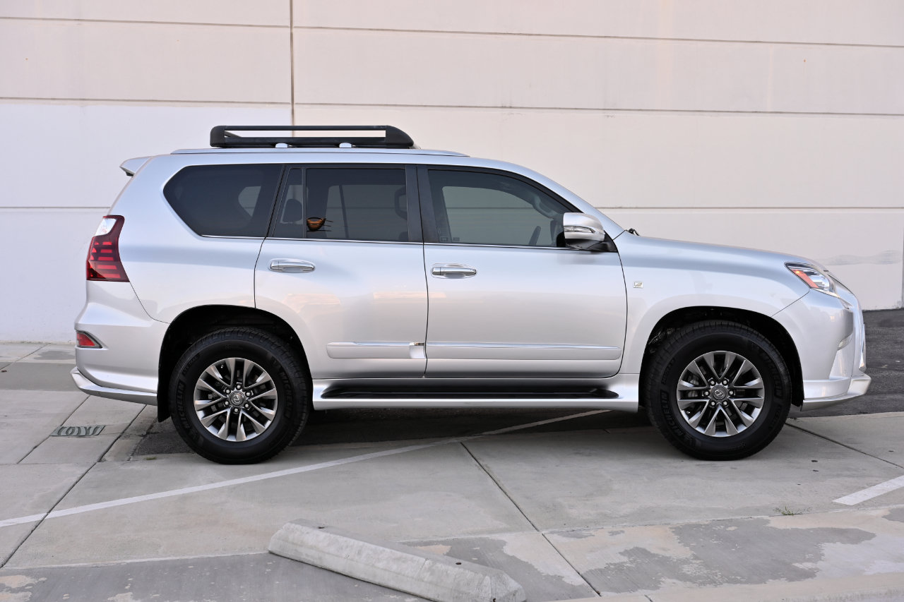 Used 2018 Lexus GX 460 Premium AWD/4WD image 8