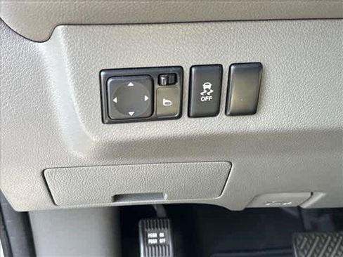 Used 2016 Nissan NV 2500 SV w/ Technology Package RWD image 15