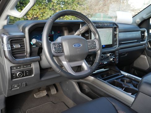 Used 2023 Ford F250 Lariat w/ Lariat Ultimate Package image 4