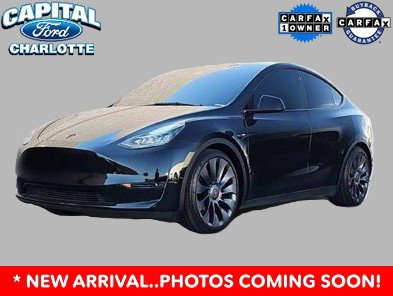 Used 2023 Tesla Model Y Long Range AWD/4WD image 2