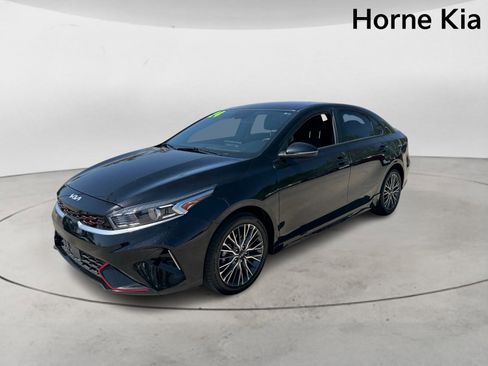 Certified 2024 Kia Forte GT-Line image 7