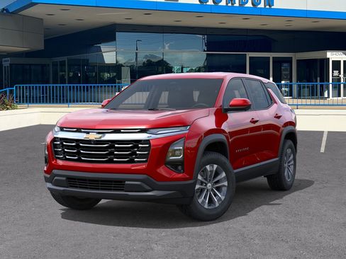 New 2026 Chevrolet Equinox LT w/ Convenience Package II FWD image 6