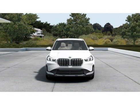 New 2026 BMW X1 xDrive28i w/ Convenience Package AWD/4WD image 3