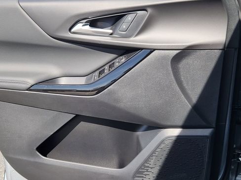 New 2026 Chevrolet Equinox LT w/ Safety and Technology Package FWD image 16