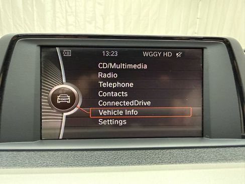 Used 2013 BMW 320i 320i Sedan image 17