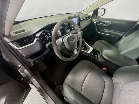Certified 2020 Toyota RAV4 XLE image 9