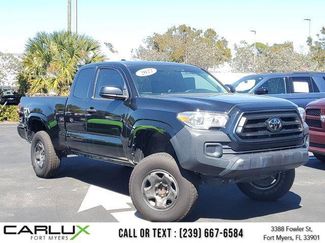 Used 2022 Toyota Tacoma SR video 1