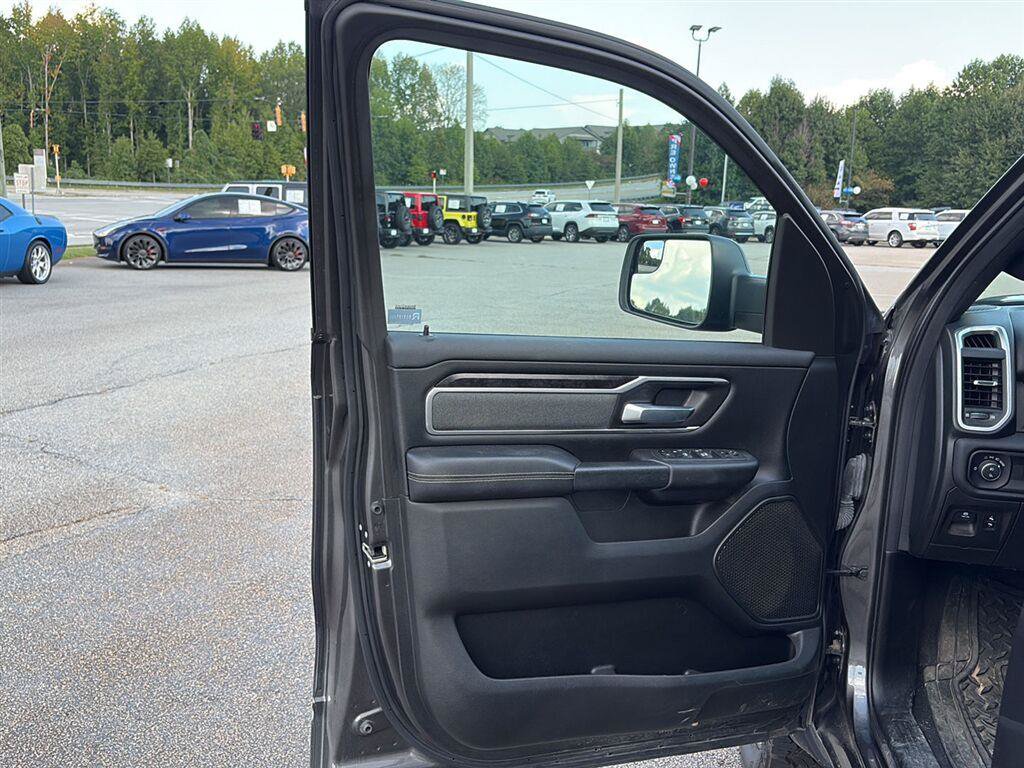 Used 2022 RAM 1500 Big Horn AWD/4WD image 8
