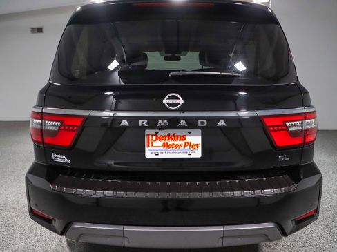 Used 2022 Nissan Armada SL w/ Captain's Chairs Package image 8