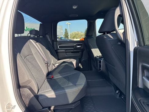 New 2026 RAM 2500 Big Horn AWD/4WD image 15