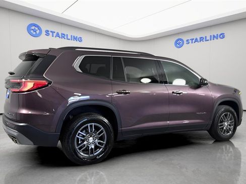 Used 2025 GMC Acadia Elevation image 10