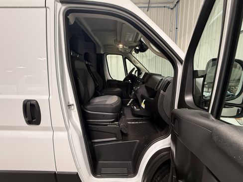 New 2026 RAM ProMaster 2500 image 11