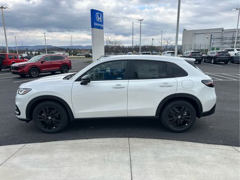New 2026 Honda HR-V Sport image 4