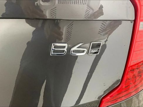 Used 2024 Volvo XC90 B6 Plus image 14