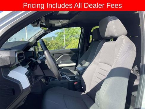 Used 2024 Toyota Tacoma TRD Off-Road AWD/4WD image 19