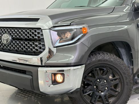 Used 2021 Toyota Tundra SR5 w/ SR5 Upgrade Package image 11