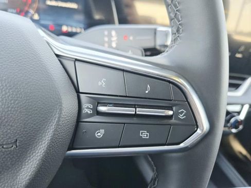 New 2026 Chevrolet Equinox LT w/ Safety and Technology Package FWD image 16