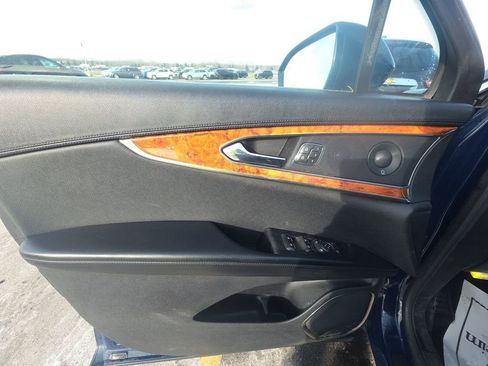 Used 2019 Lincoln Nautilus Reserve w/ Cargo Utility Package image 10