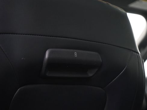 Used 2025 Ford Expedition Tremor AWD/4WD image 23