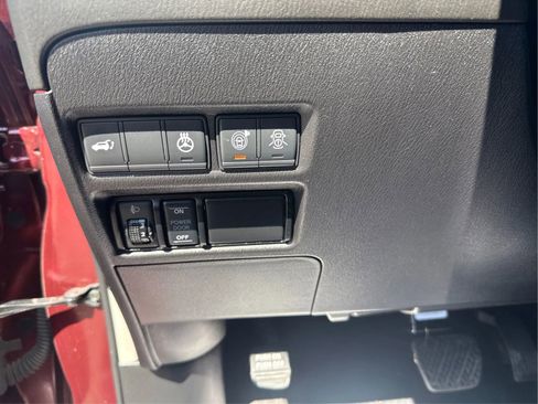 Used 2021 INFINITI QX80 Luxe w/ All-Season Package image 22