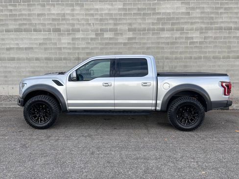 Used 2019 Ford F150 Raptor w/ Equipment Group 802A Luxury AWD/4WD image 9