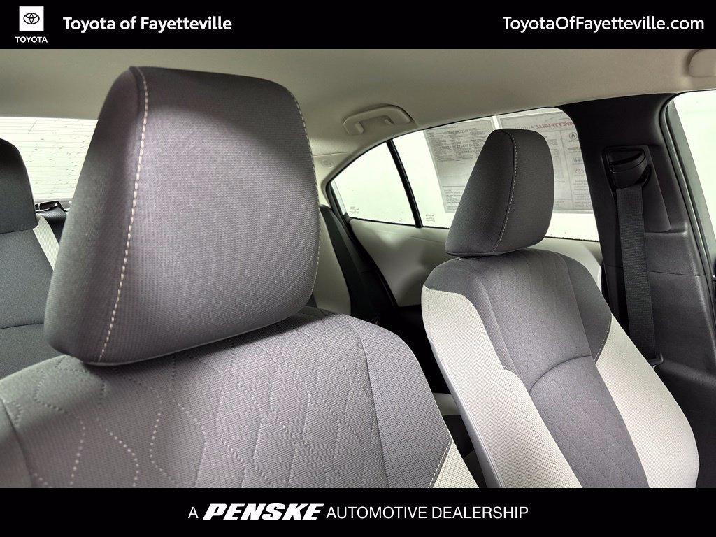 Used 2027 Toyota Corolla LE FWD image 10
