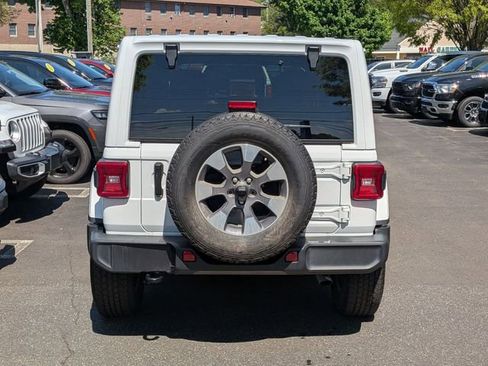 Certified 2021 Jeep Wrangler Unlimited Sahara AWD/4WD image 4