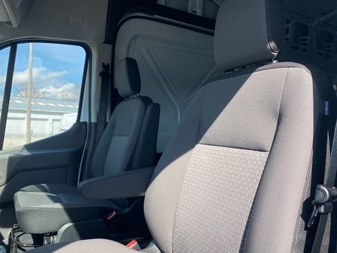 New 2026 Ford Transit 250 148 High Roof RWD image 10