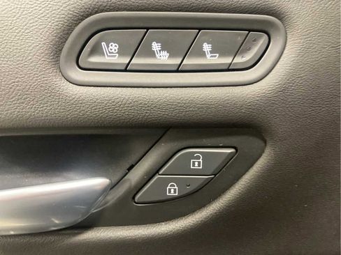 Used 2022 Cadillac Escalade ESV Sport w/ Touring Package image 24