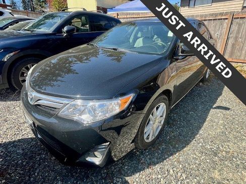 Used 2014 Toyota Camry XLE w/ Leather Package image 1
