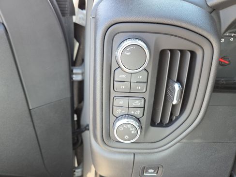 New 2026 GMC Sierra 1500 Pro AWD/4WD image 4