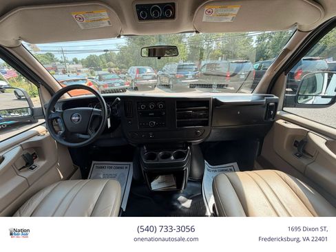 Used 2008 GMC Savana 2500 Passenger w/ Power Package RWD image 9