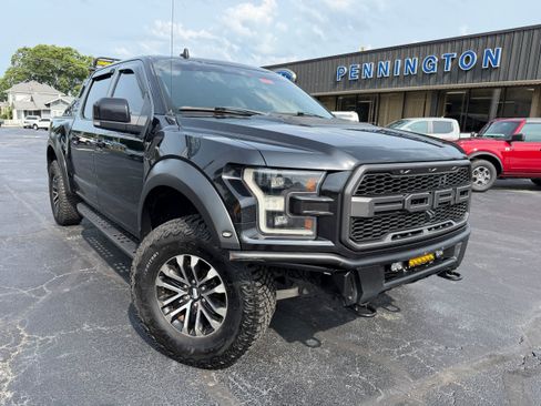 Used 2020 Ford F150 Raptor w/ Equipment Group 802A Luxury AWD/4WD image 1