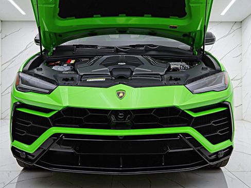 Used 2021 Lamborghini Urus AWD/4WD image 23